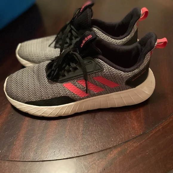 adidas | Shoes | Adidas Youth Size 65 Womans Size 75 Cloudfoam Tennis Shoes  | Poshmark